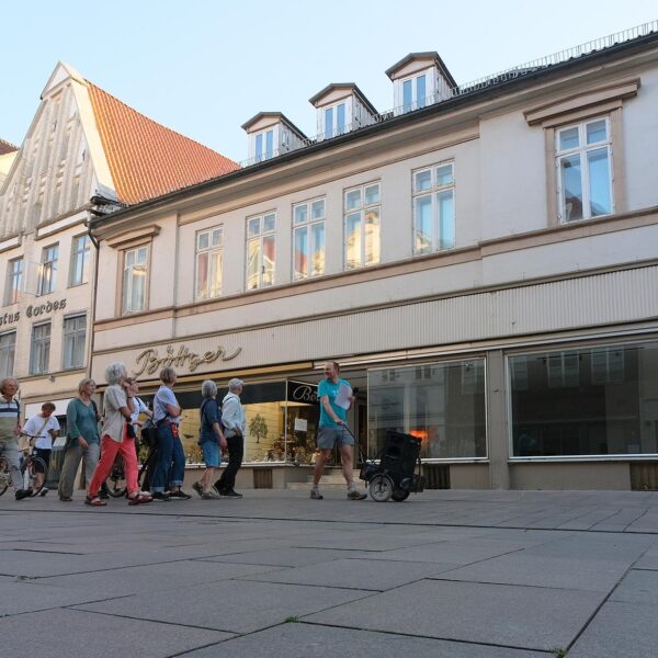Leerstands-Führung in Lüneburg – überall dunkle Fenster!